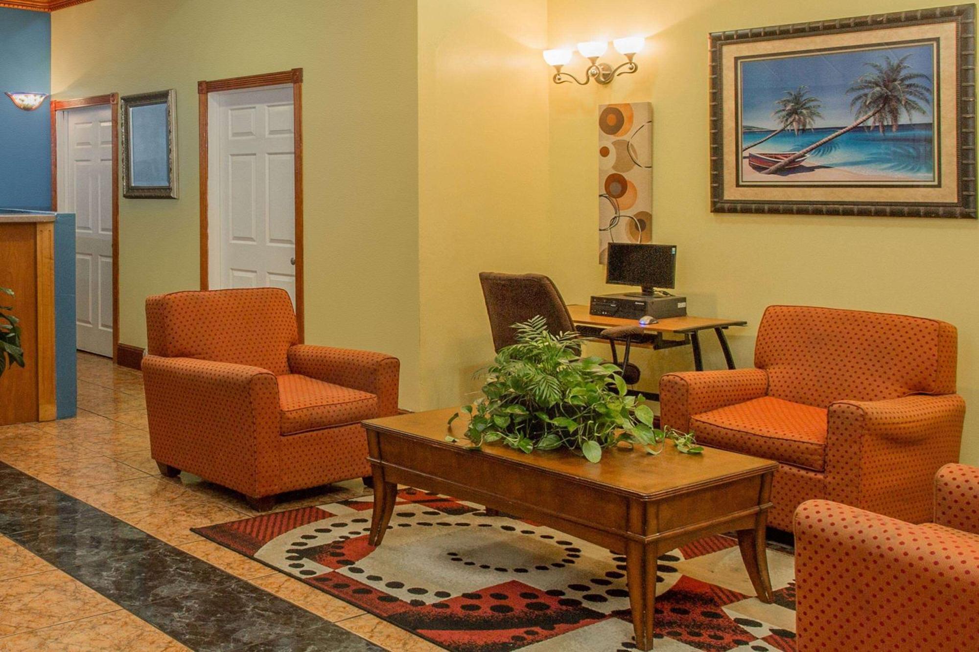Days Inn By Wyndham Fort Myers Dış mekan fotoğraf