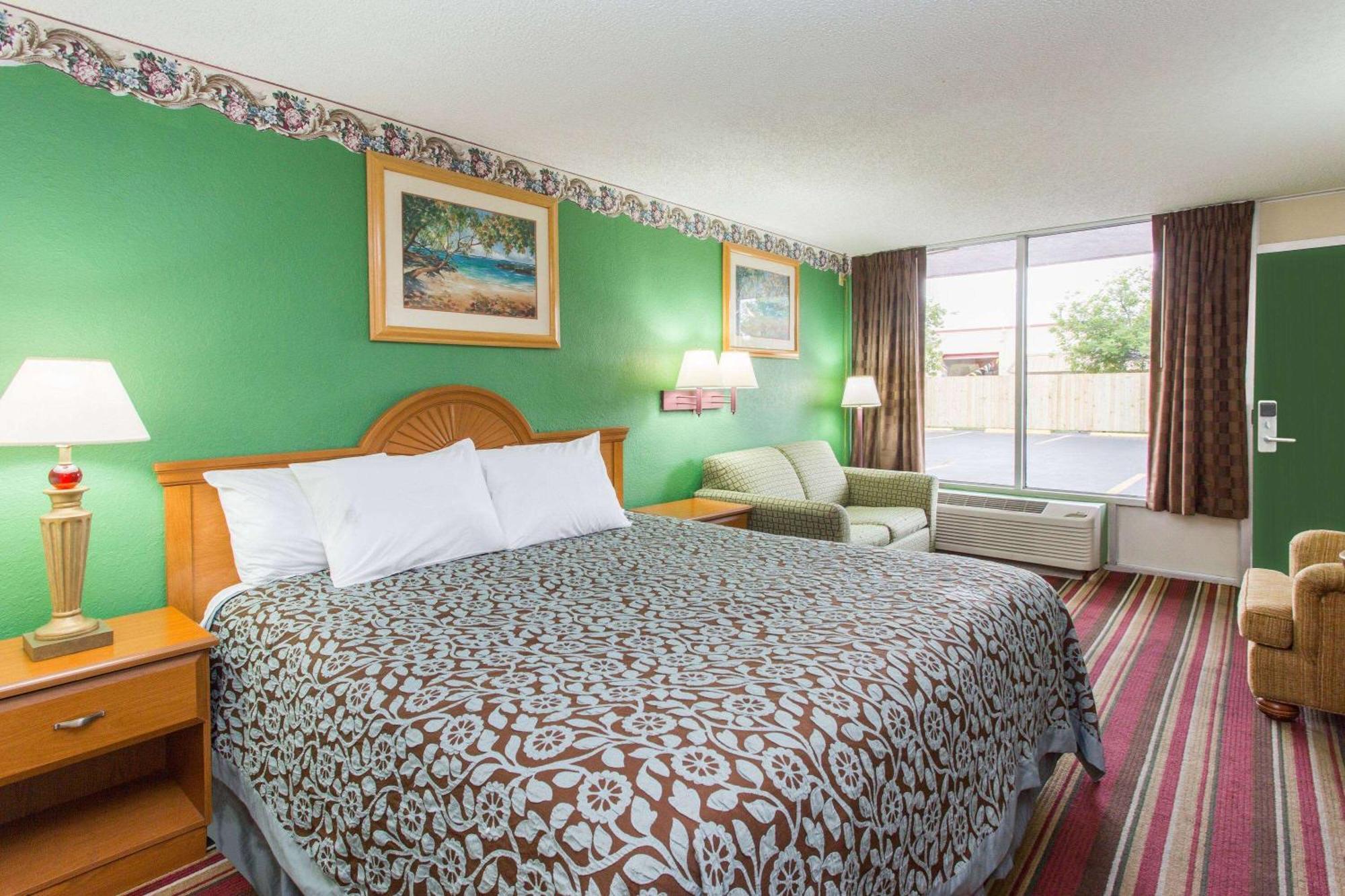Days Inn By Wyndham Fort Myers Dış mekan fotoğraf