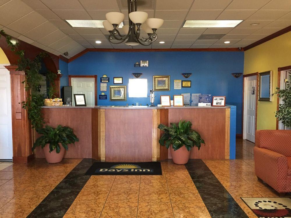 Days Inn By Wyndham Fort Myers Dış mekan fotoğraf