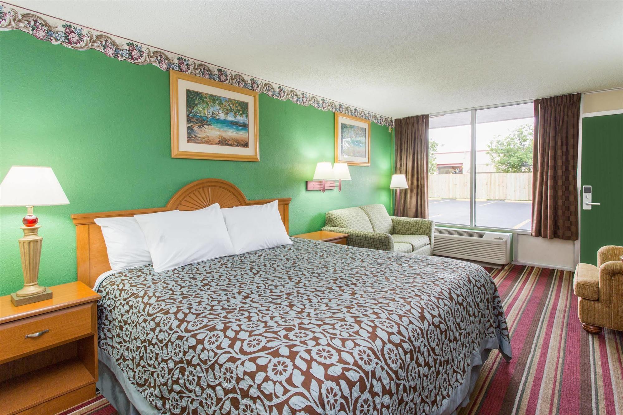 Days Inn By Wyndham Fort Myers Dış mekan fotoğraf
